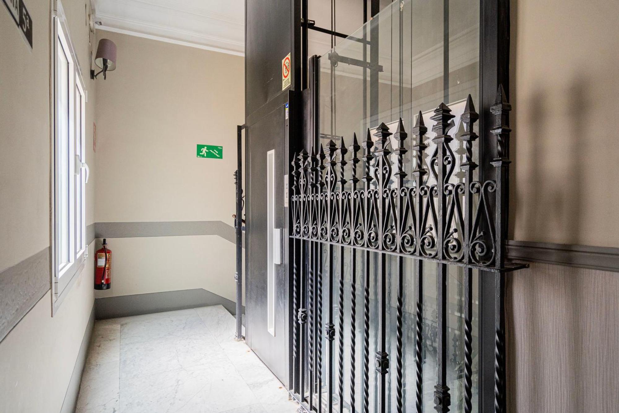 For You Rentals Precioso Apartamento Temporal Preciados Pre5B Madrid Bagian luar foto